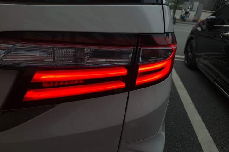 Used Honda Odyssey 2019 2.0L Rui·Zhi Zhen Edition