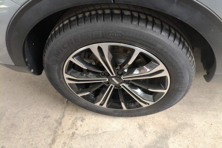 Used Wey VV6 2021 2.0T Two-Wheel Drive Smart Plus
