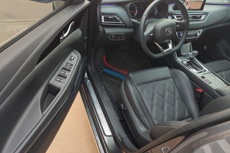Used Changan Ruicheng CC 2022 Blue Whale Edition 1.5T DCT Luxury Model