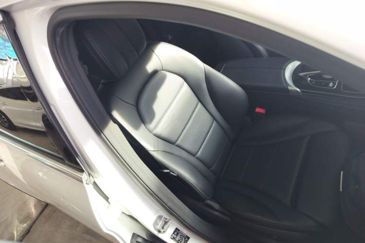 Used Mercedes-Benz GLC 2019 GLC 260 L 4MATIC Luxury Model