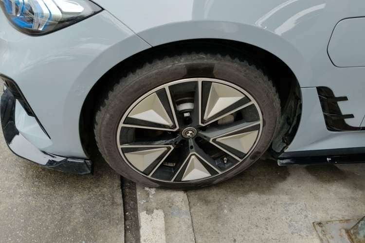 Used BMW i3 2024 eDrive 40 L Midnight Sports Package