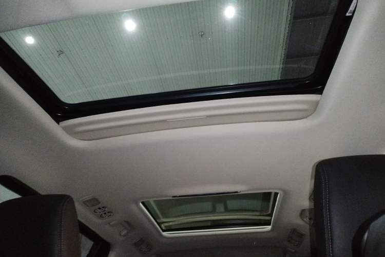 Used Honda Elysion 2024 2.0L eHEV Luxury Edition