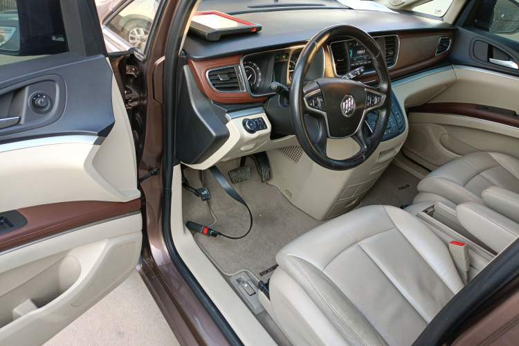 Used Buick GL8 2018 28T Luxury Model China VI Standard