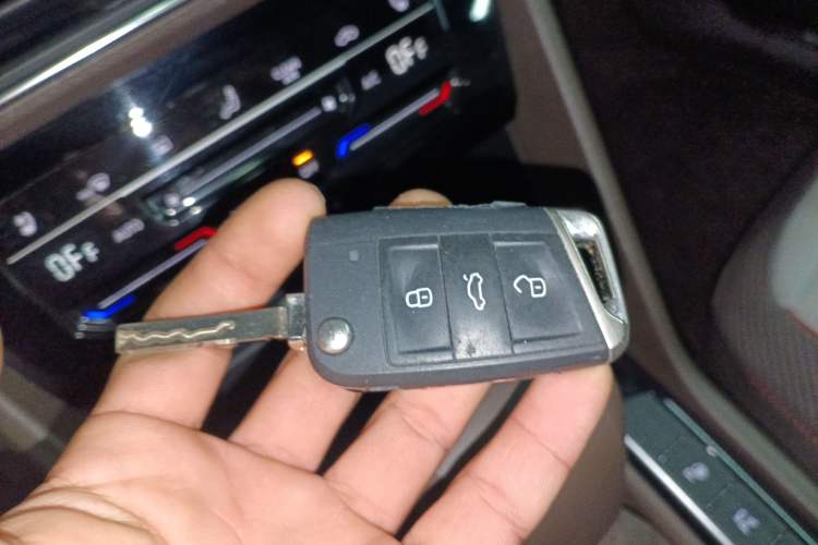 Used Volkswagen Tiguan L 2022 380TSI Automatic All-Wheel Drive R-Line Flagship 7-Seater