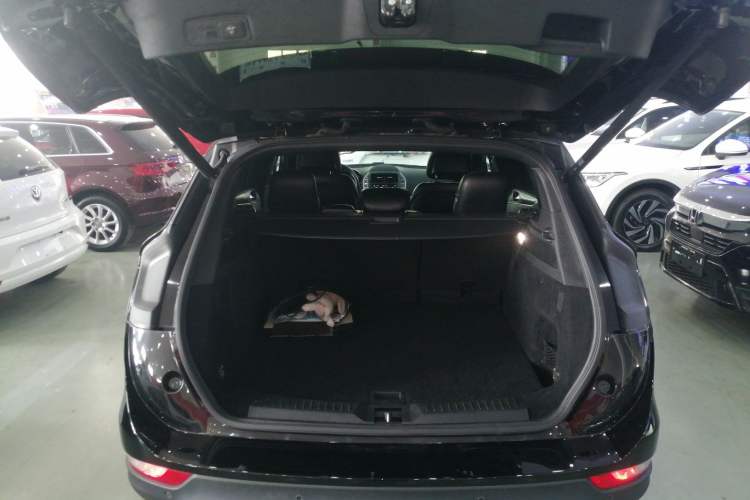 Used Lincoln MKC 2017 2.0T Two-Wheel Drive Deluxe Edition