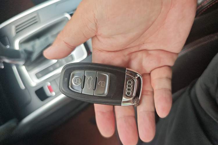 Used Audi A4L 2015 35 TFSI Automatic Standard Model
