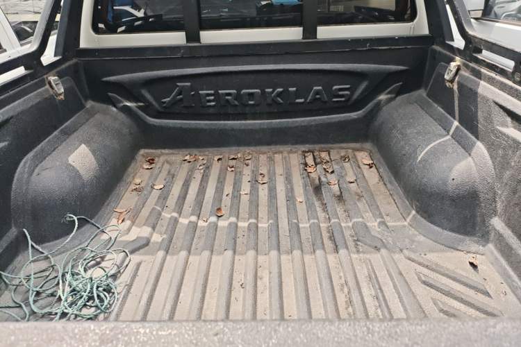 Used Isuzu D-MAX 2020 1.9T Two-Wheel Drive Automatic Comfort Edition China VI Standard RZ4E Hi-Power