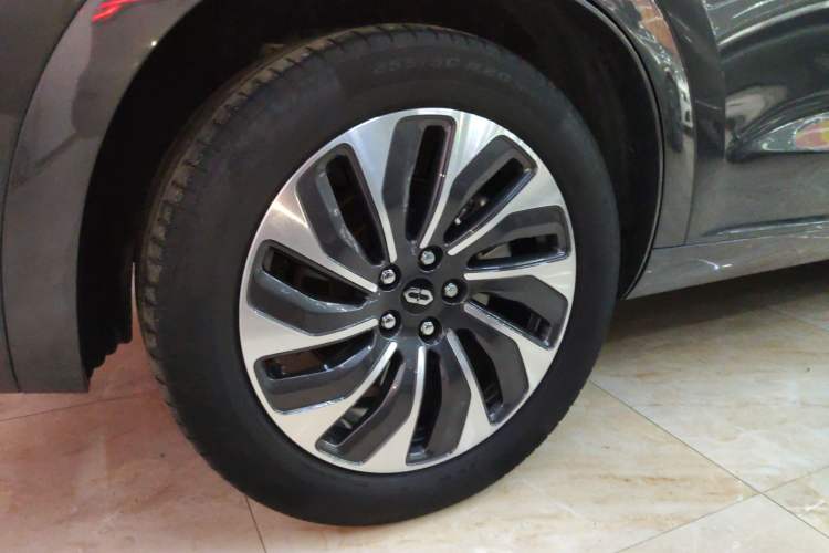 Used Hima AITO M7 2024 1.5T Rear-Drive Plus Version 5 Seats
