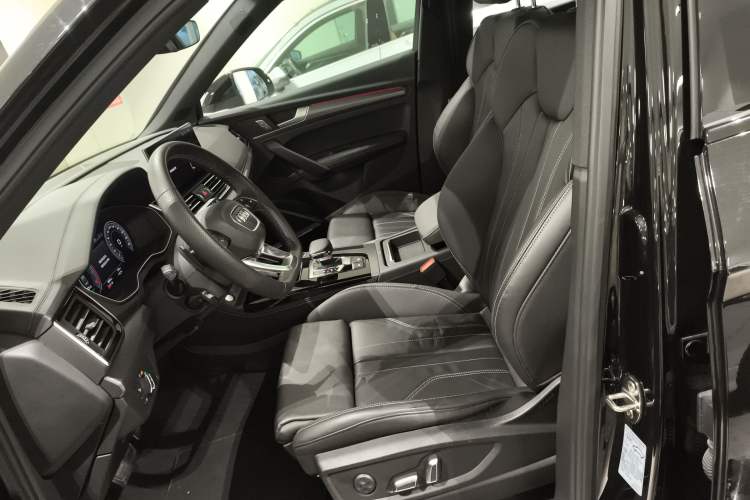 Used Audi Q5L 2024 45 TFSI Luxury Dynamic Model
