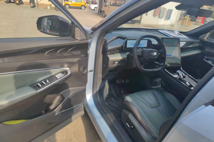 Used Geely Auto Emgrand X7 Sport 2024 1.5TD Prestige Edition
