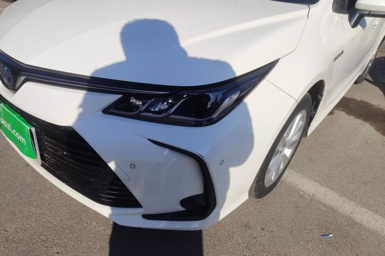 Used Toyota Corolla 2021 Dual-Motor 1.8L E-CVT Elite Edition
