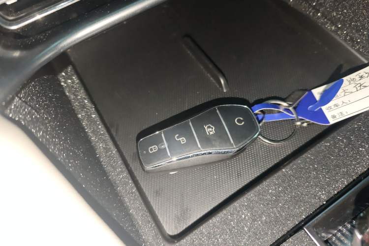 Used BYD Song PLUS New Energy 2025 DM-i Intelligent Driving 112KM Prestige Model
