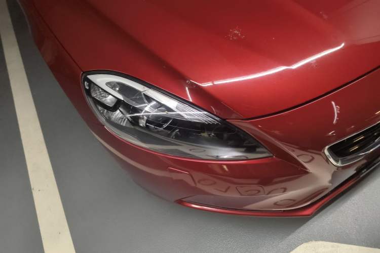 Used Volvo V40 2016 T3 Zhiyi Edition
