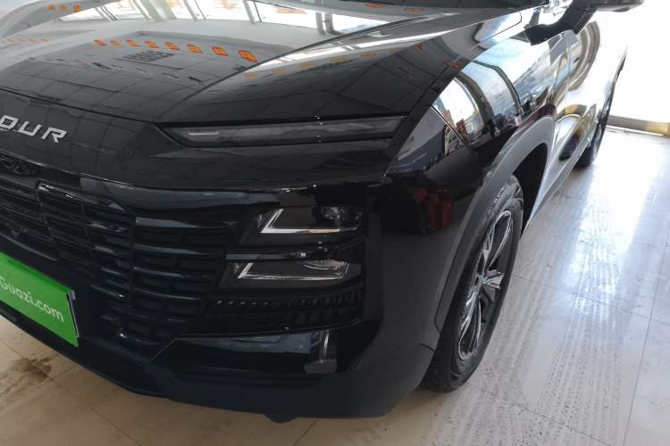 Used JETOUR Dashing 2023 1.5T DCT Starlight Shine Pro Edition