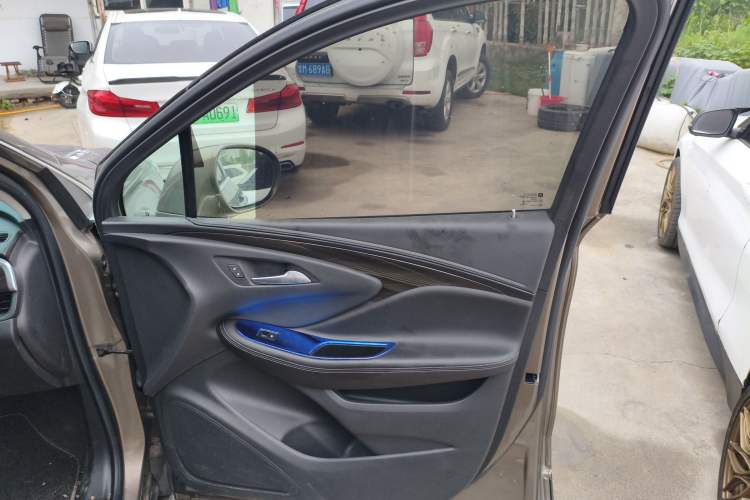 Used Buick Envision 2019 20T Two-Wheel Drive Leading Model China VI Standard
