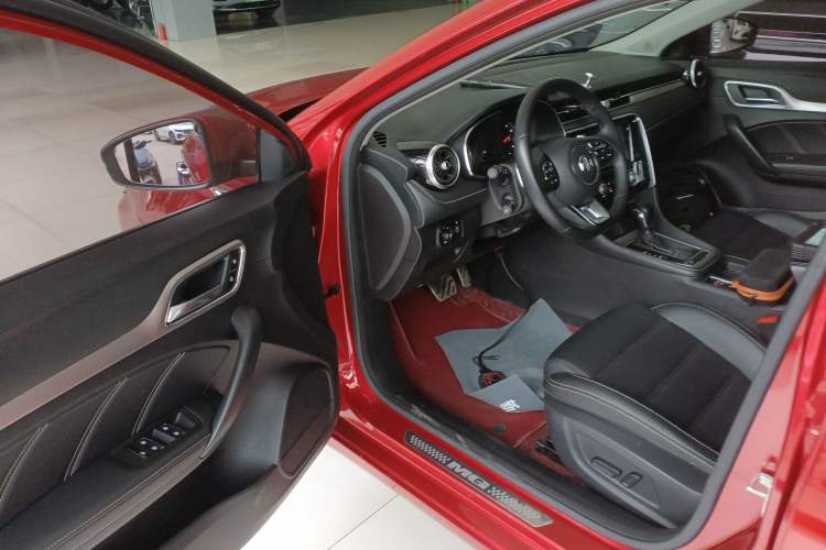 Used MG 6 2017 20T Automatic Luxury Smart Connect Version China V Standard