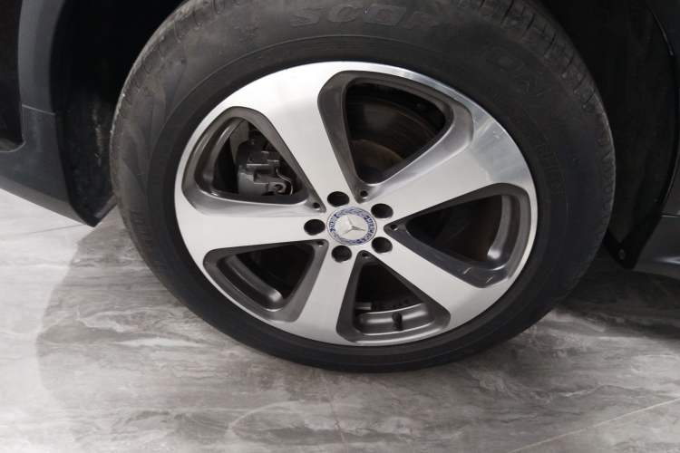 Used Mercedes-Benz GLC 2017 GLC 260 4MATIC Luxury Model
