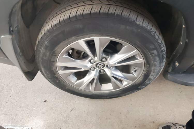 Used Toyota Highlander 2018 2.0T Four-Wheel Drive Elite Edition 7 Seats China VI Standard
