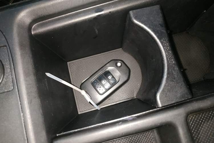 Used Honda CR-V 2016 2.0L two-wheel drive Urban Edition
