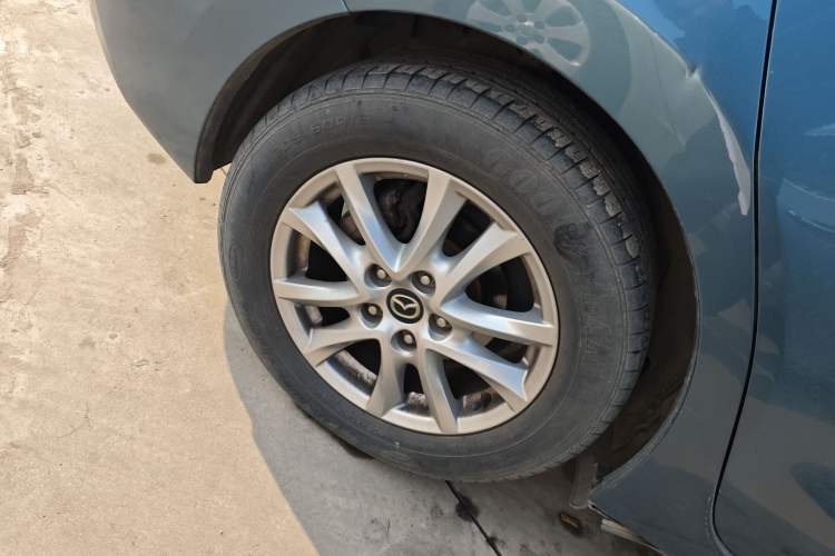 Used Mazda Mazda 3 Axela 2016 Sedan 1.5L Manual Luxury Model