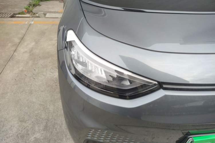 Used Volkswagen ID.3 2025 Smart Model Outstanding Oxygen Edition