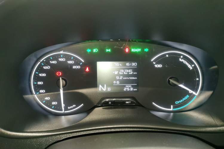 Used Wuling Hongguang New Energy 2024 All-Electric Model 300KM Standard Version
