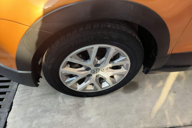 Used Volkswagen Polo 2016 1.6L Cross Polo Automatic
