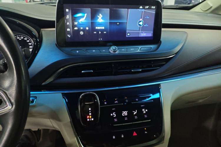 Used Buick GL8 2023 Land Executive Class 652T Luxury Model
