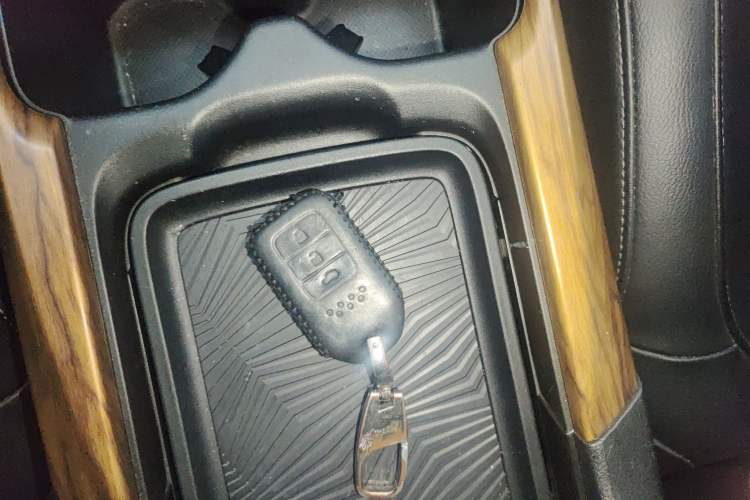 Used Honda CR-V 2017 240TURBO CVT Four-Wheel Drive Luxury Edition
