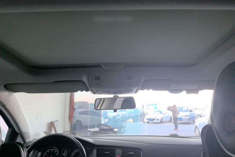 Used Volkswagen Golf 2015 1.6L Automatic Comfort Model
