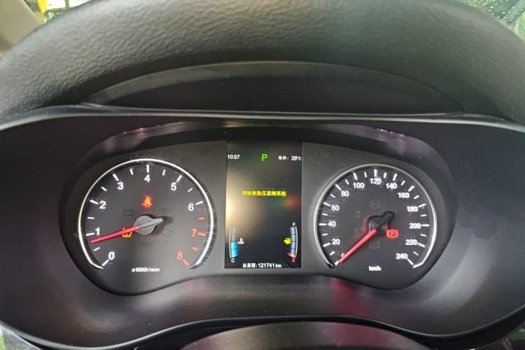 Used BYD Song MAX 2017 1.5T Automatic Smart Connect Prestige 7-Seater
