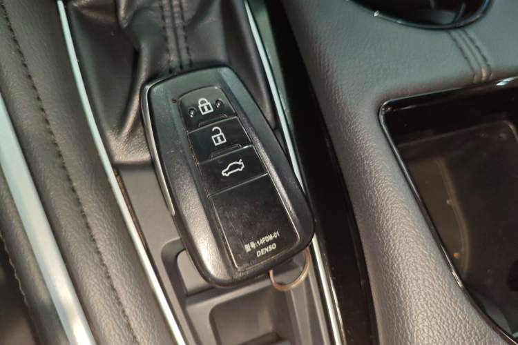 Used Toyota Avalon 2022 2.0L Luxury Edition
