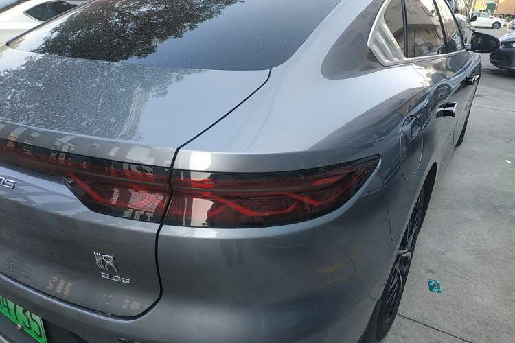 Used BYD Han 2024 EV Glory Edition 610 km All-Wheel Drive "Tian Shen Zhi Jia" Intelligent Driving Model