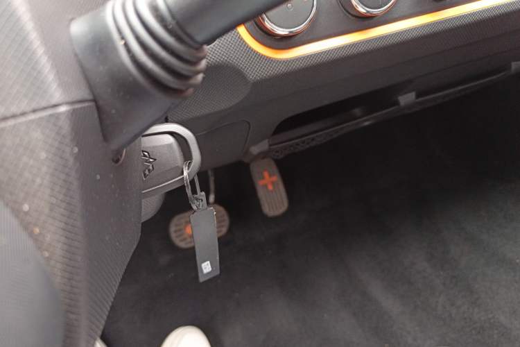 Used Wuling Hongguang MINIEV 2021 Macaron Fashion Edition Lithium-Ion Battery
