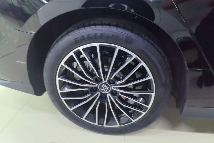 Used BYD Han 2023 DM-i Champion Edition 121KM Prestige Model
