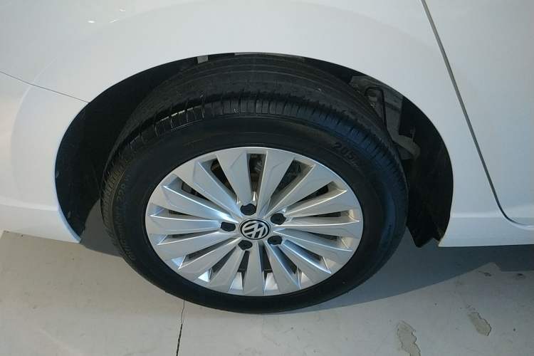 Used Volkswagen Lavida 2019 1.5L Automatic Comfort Edition China VI Standard