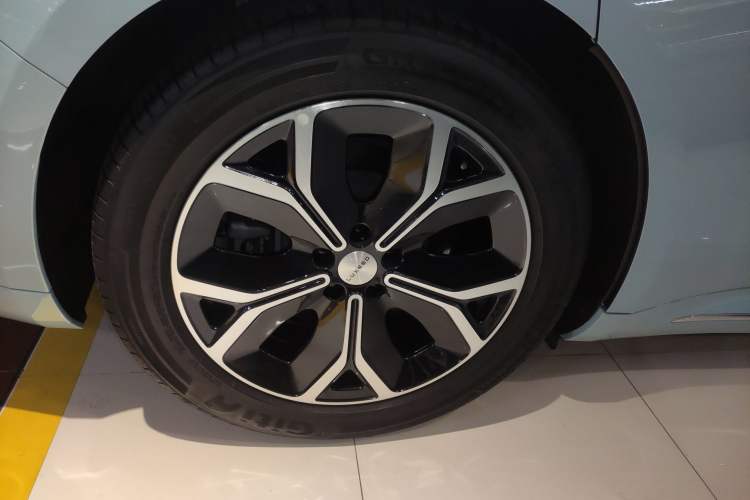 Used Hima Luxeed S7 2024 Max+
