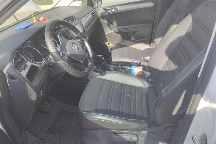 Used Volkswagen Touran 2016 Volkswagen Touran L 280TSI DSG Comfort Edition
