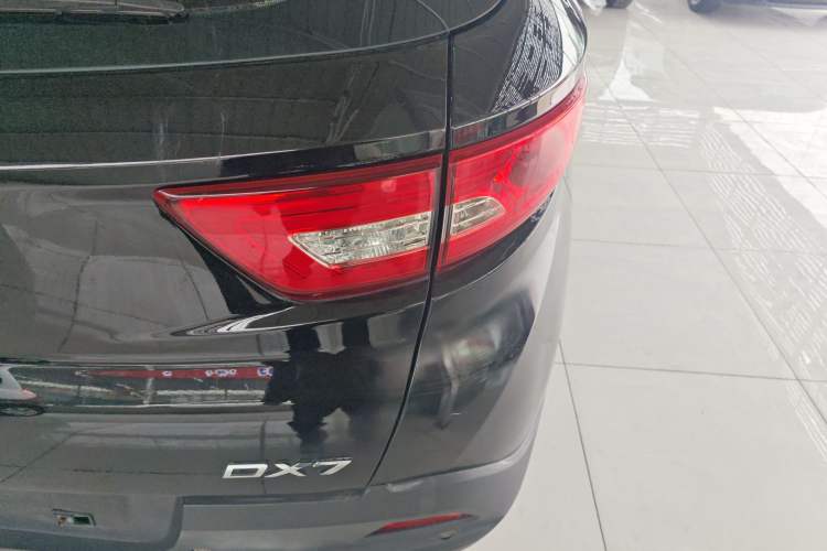 Used Soueast DX7 2017 1.5T Automatic Glory Edition
