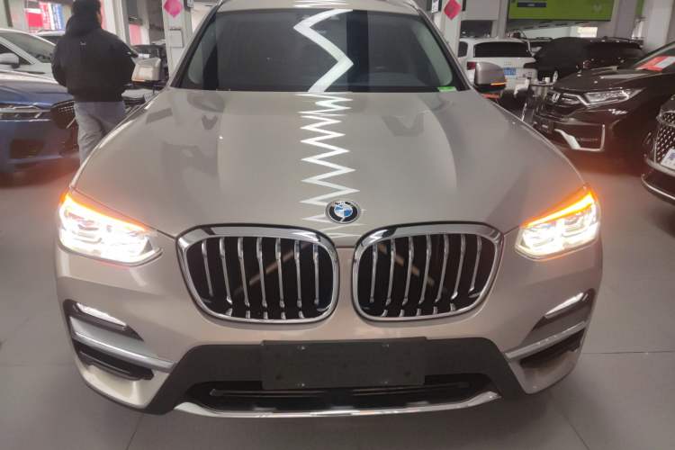 Used BMW X3 2018 xDrive25i Luxury Package China VI Emission Standard
