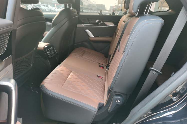 Used BYD Tang New Energy 2023 DM-i Champion Edition 112KM Prestige Model
