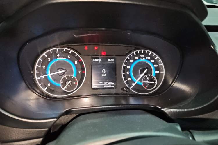 Used Dongfeng Fengon S560 2018 1.8L Manual Comfort 5-Seater China V Standard
