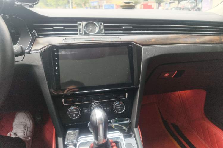 Used Volkswagen Magotan 2017 330TSI DSG Luxury Model
