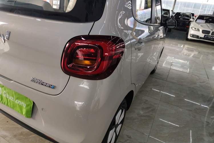 Used Wuling Hongguang MINIEV 2025 Four-Door Version Advanced Edition
