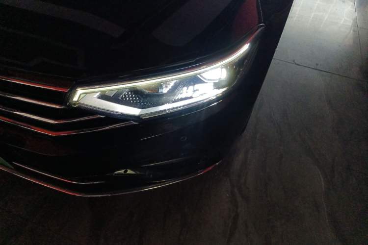 Used Volkswagen Magotan 2020 330TSI DSG Luxury Edition
