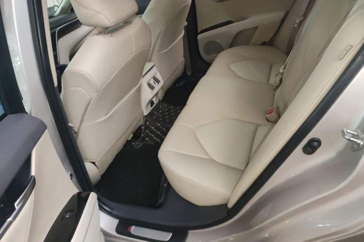 Used Toyota Camry 2019 Revised Version 2.5G Luxury Edition
