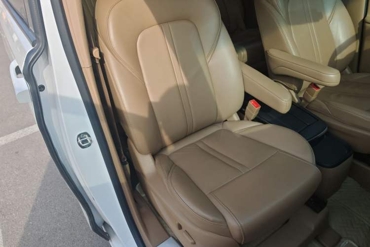 Used Buick GL8 2017 ES 28T Premium Version China V Standard
