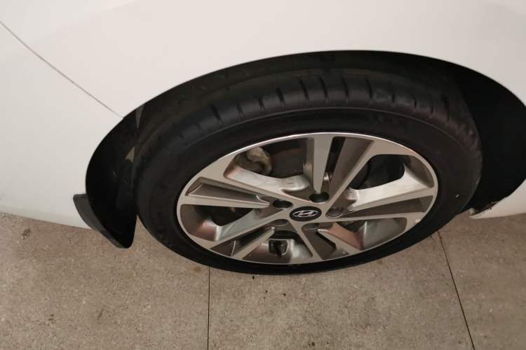 Used Hyundai Elantra 2016 1.6L Automatic ZhiXuan – Elite Version
