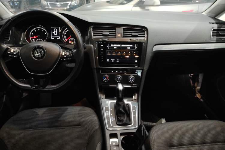 Used Volkswagen Golf 2019 280TSI DSG Comfort Version China VI Standard
