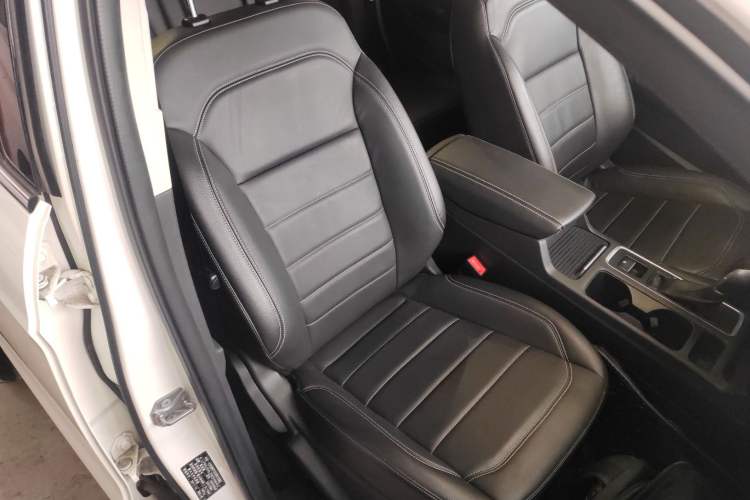 Used Ford Kuga 2018 EcoBoost 180 Two-Wheel-Drive Platinum Edition